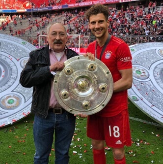 Konrad Goretzka with his son, Leon Goretzka.